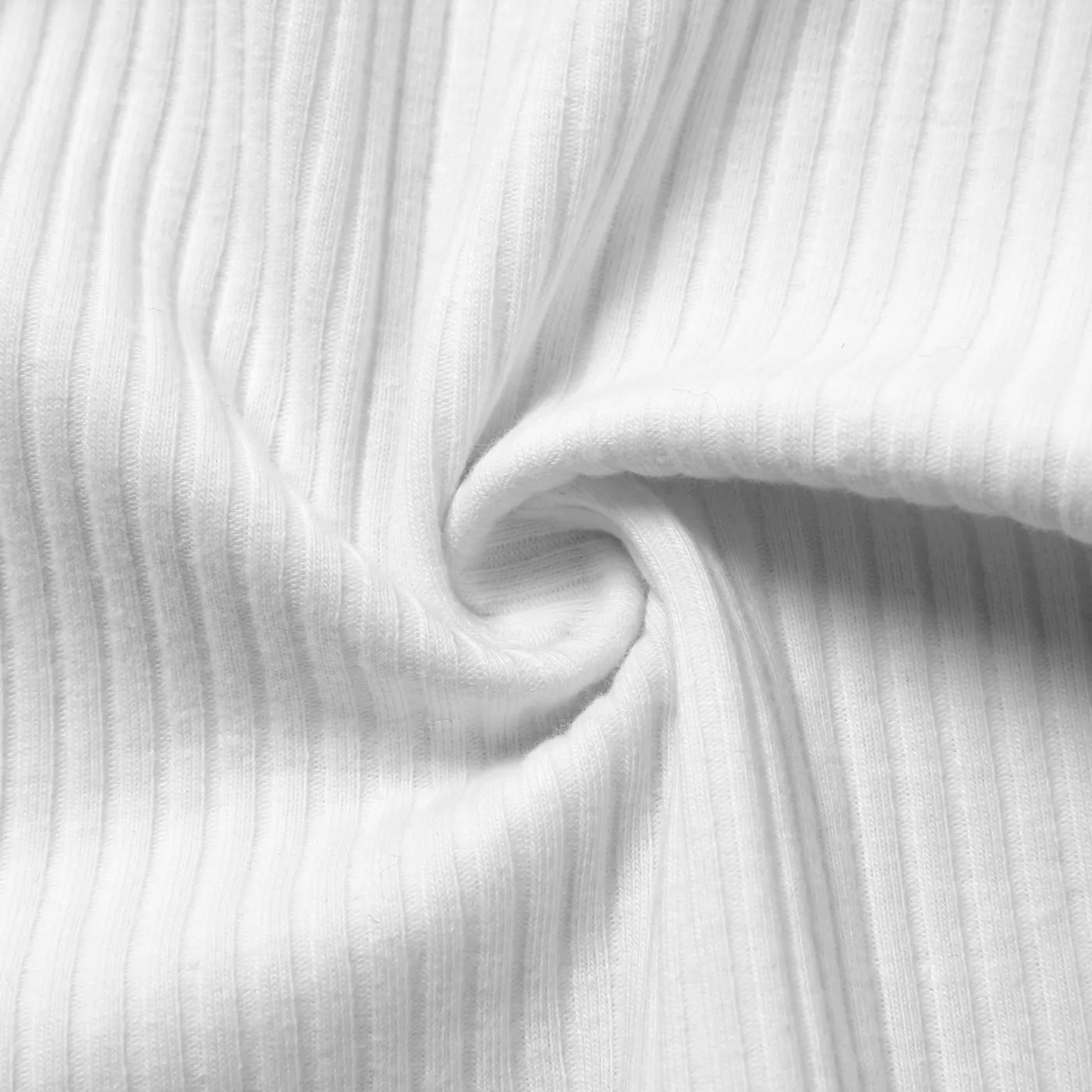 2pcs Toddler Girl Trendy Ruffled Ribbed Tee and Button Design Corduroy Skirt Set White image 4
