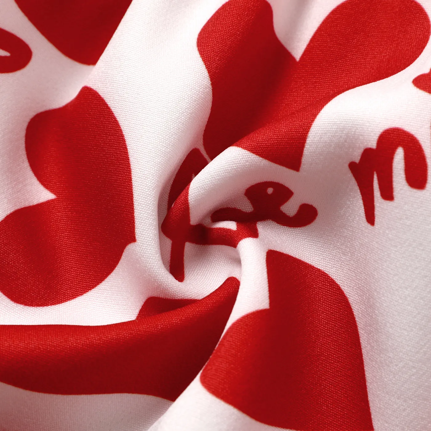 2pcs Baby Girl Red Ribbed Ruffle Long-sleeve Spliced Heart & Letter Print Dress with Headband Set Red image 6