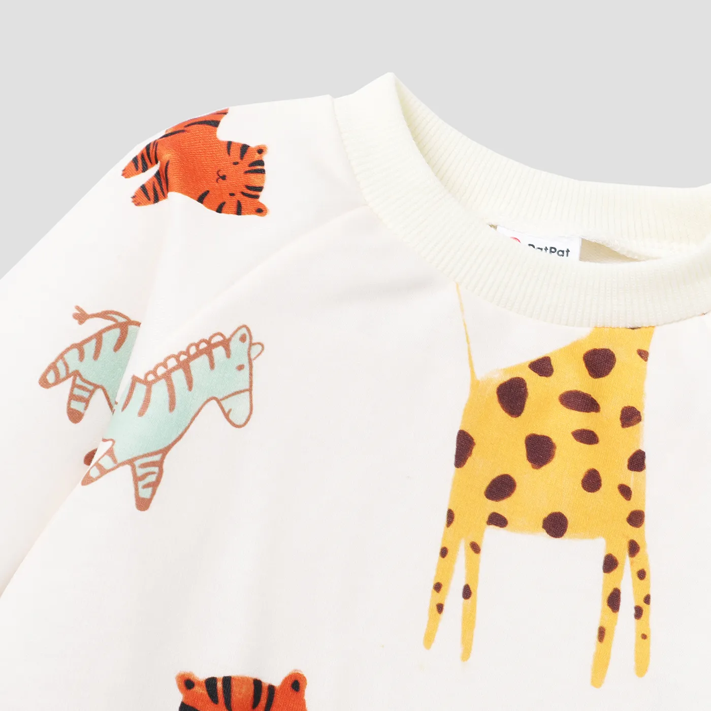 2pcs Baby Boy Allover Dinosaur Print Long-sleeve Sweatshirt & Solid Pants Set LightArmyGreen image 3
