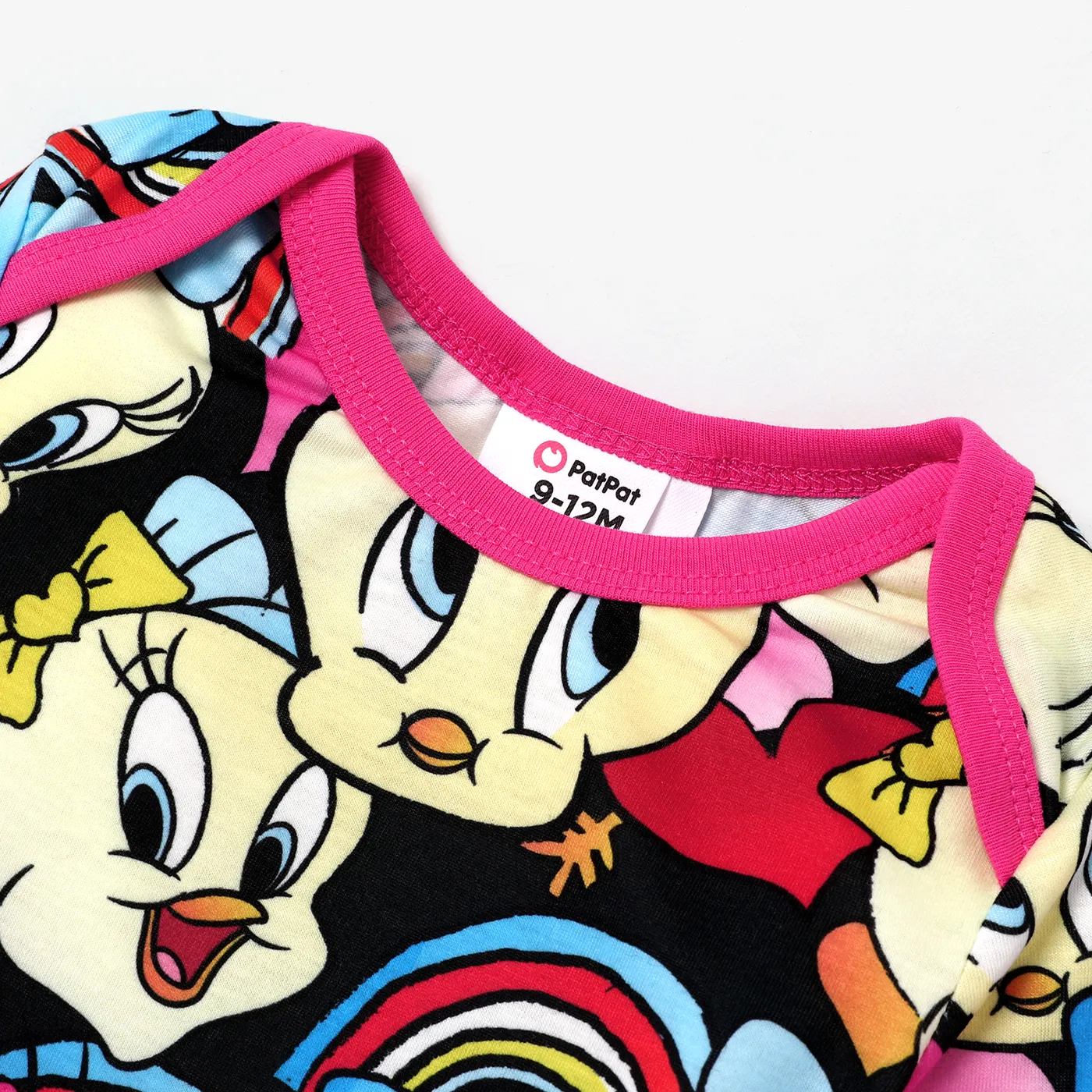 Looney Tunes Baby Girl Character Graphic Print Long-sleeve Bodysuit and Velvet Flared Pants Set Hot Pink image 4