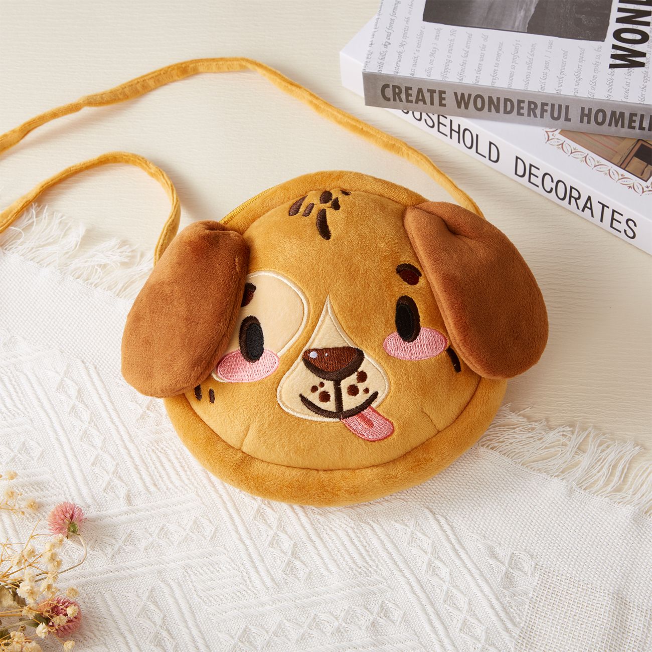 

Multi-functional key/coin purse with stylish cartoon pattern, shoulder/cross-body dual-use bag