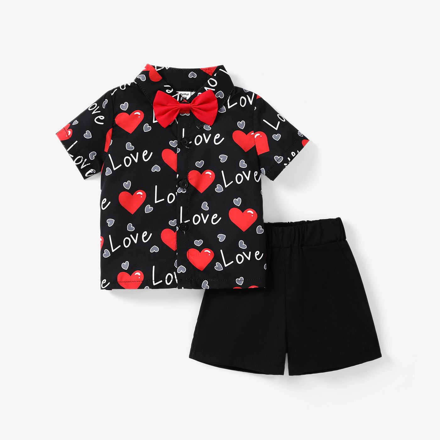 

2pcs Baby Boy 100% Cotton Shorts and Bow Tie Decor Allover Heart & Letter Print Short-sleeve Shirt Set