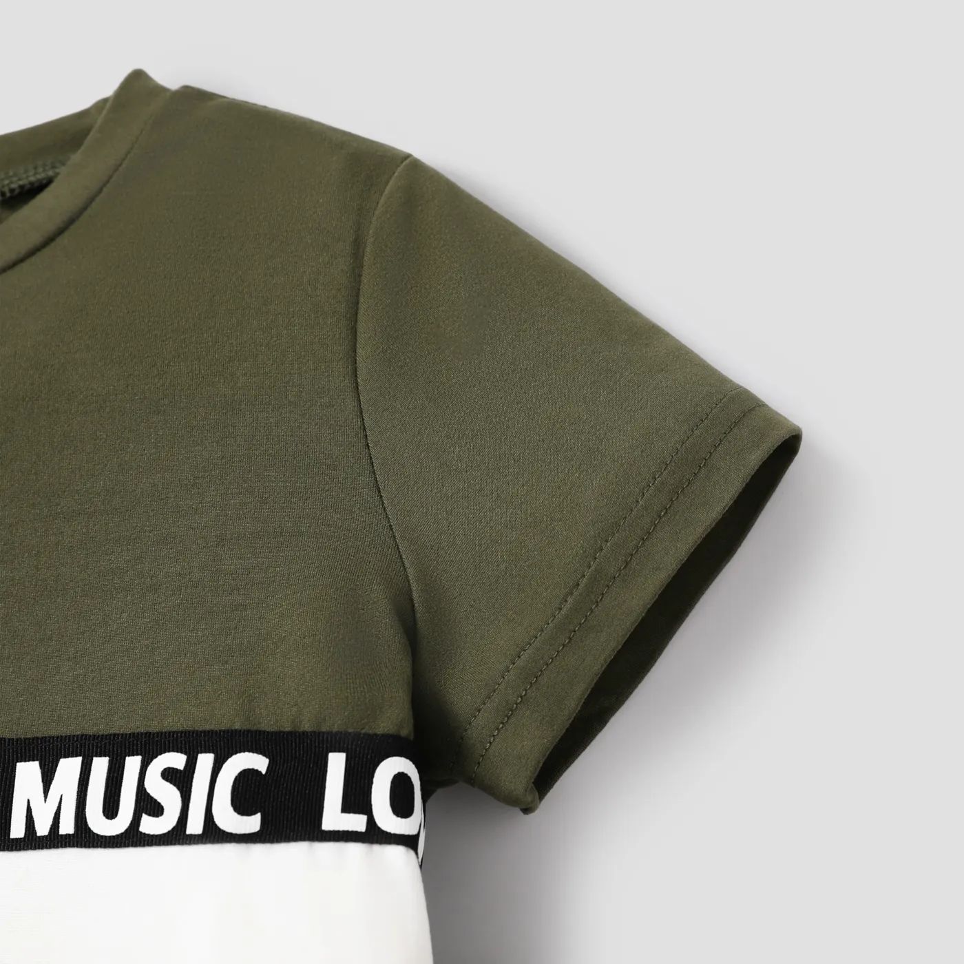 2Pcs Kid Boy Letter Splice Two Tone Short-sleeve Tee and Shorts Set Army green image 4