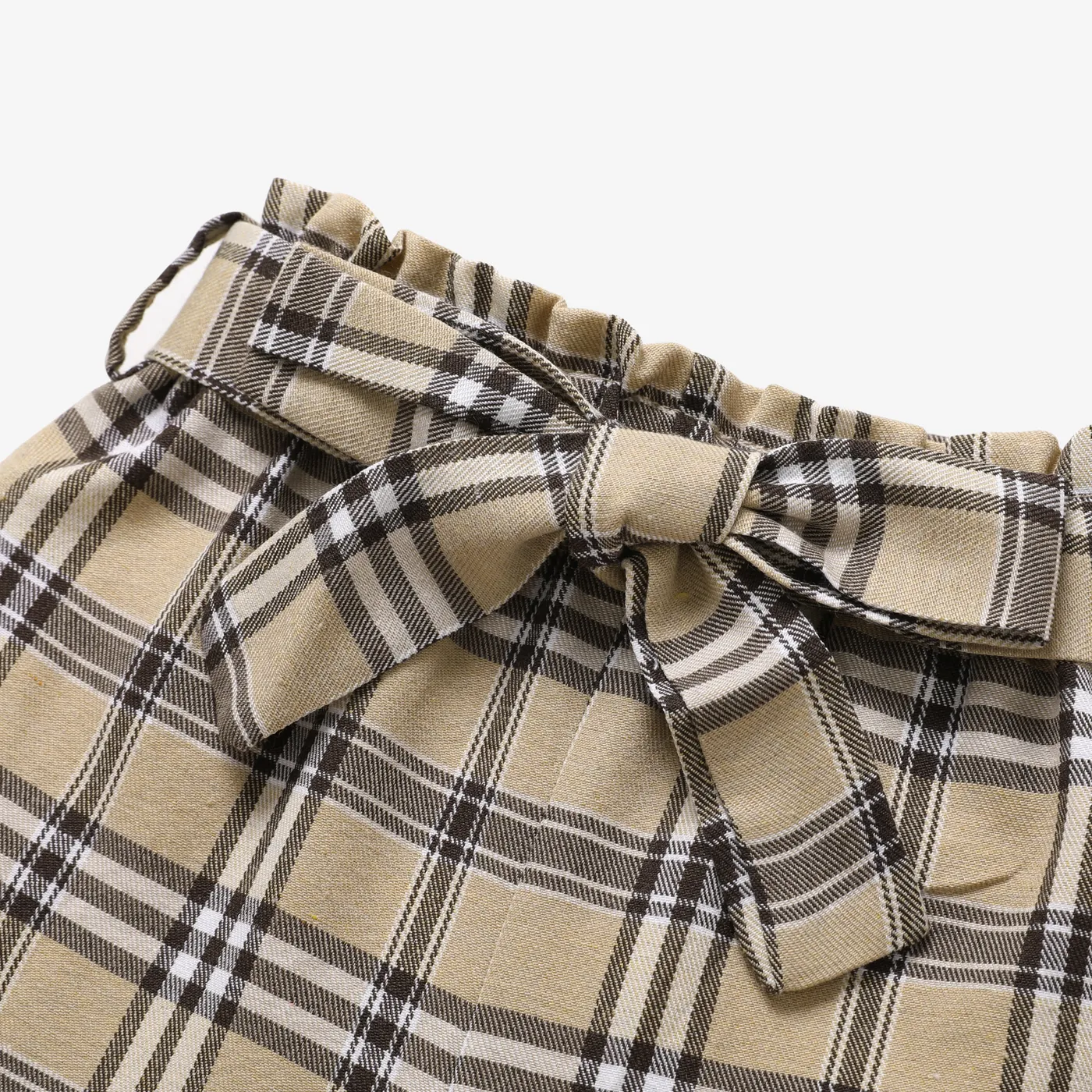 2pcs Toddler Girl Trendy Letter Embroidered Camisole and Plaid Belted Shorts Set  image 4