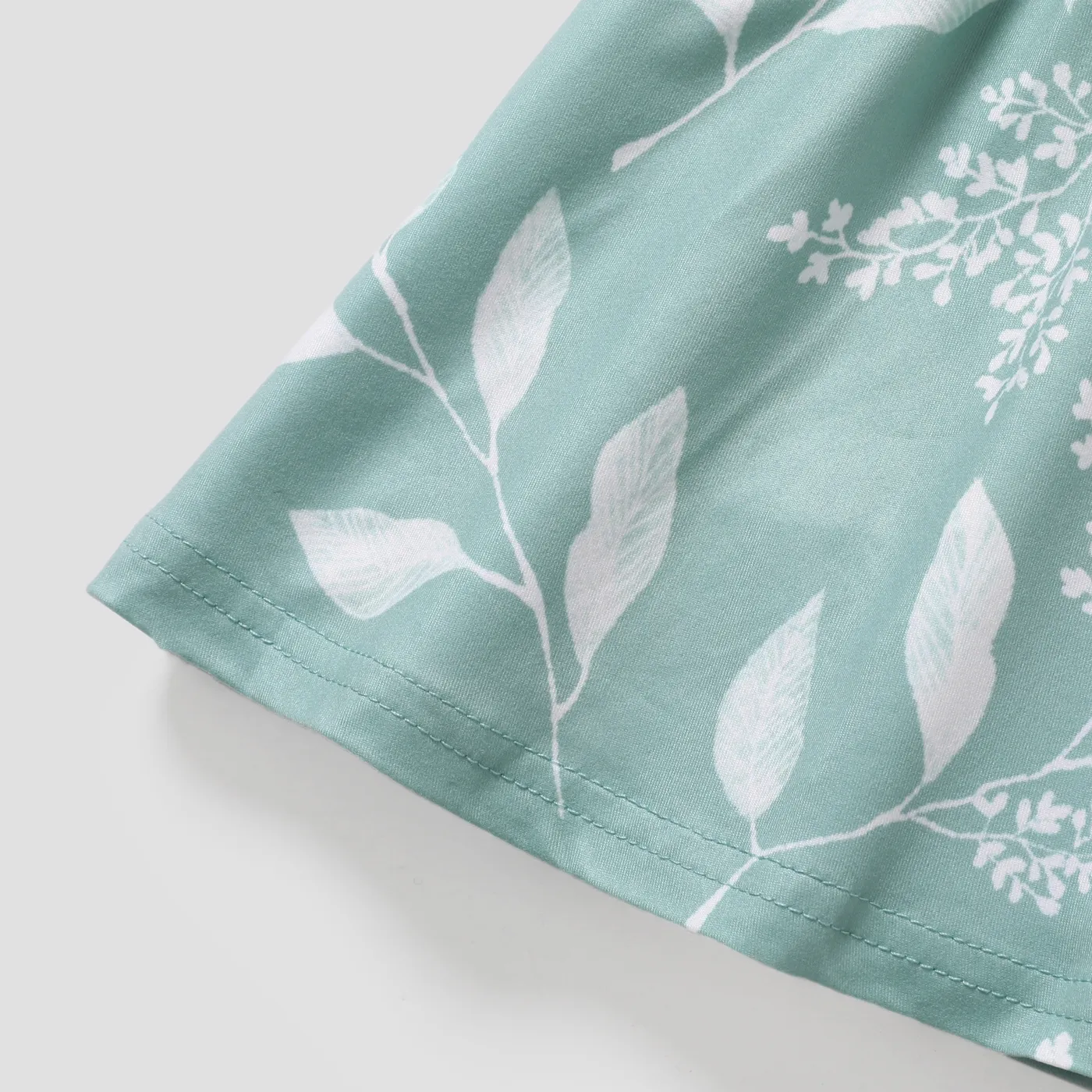 Toddler Girl Floral Leaf Print Flutter-sleeve Dress Light Green image 4