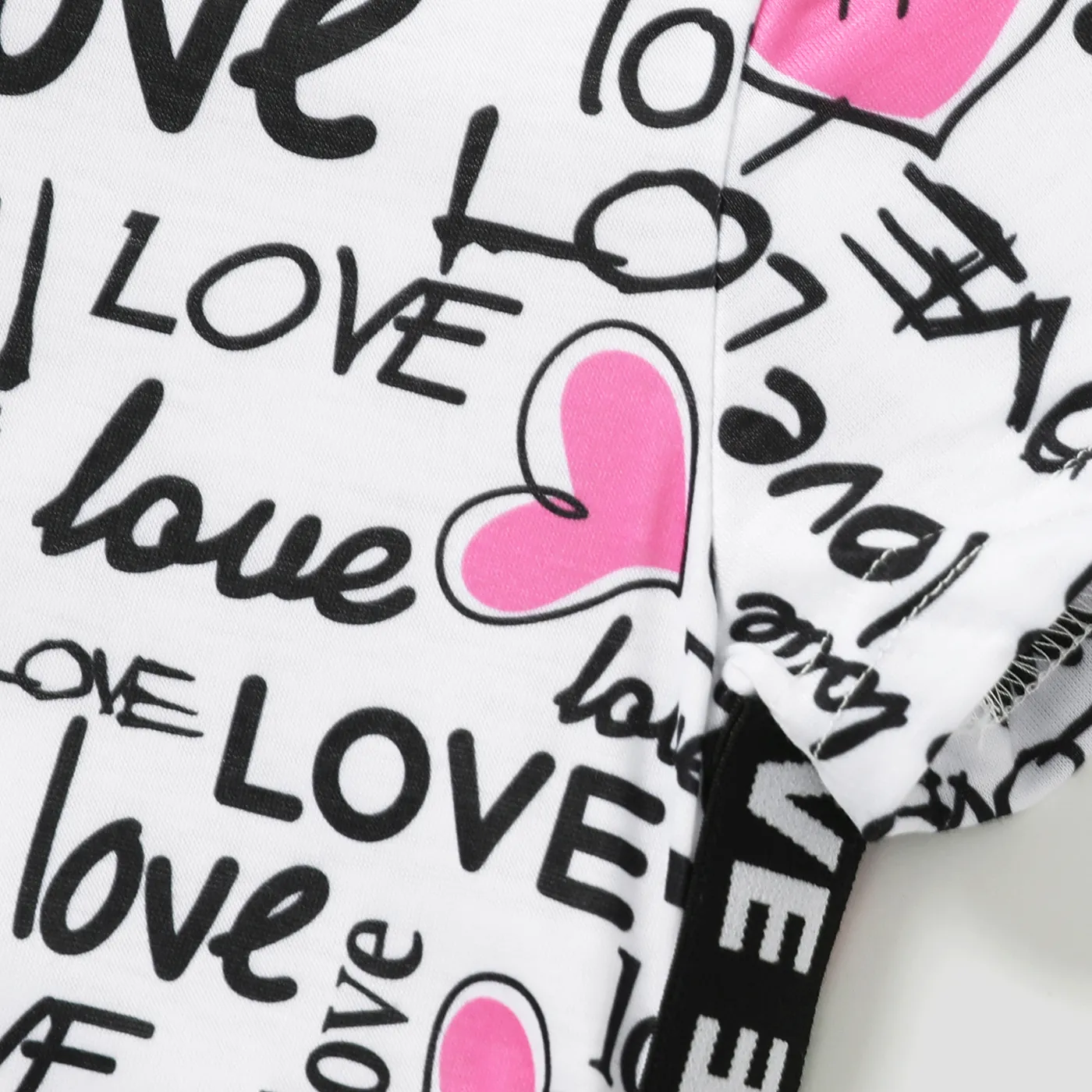 Toddler Girl Letter Heart Print Short-sleeve Dress  image 4