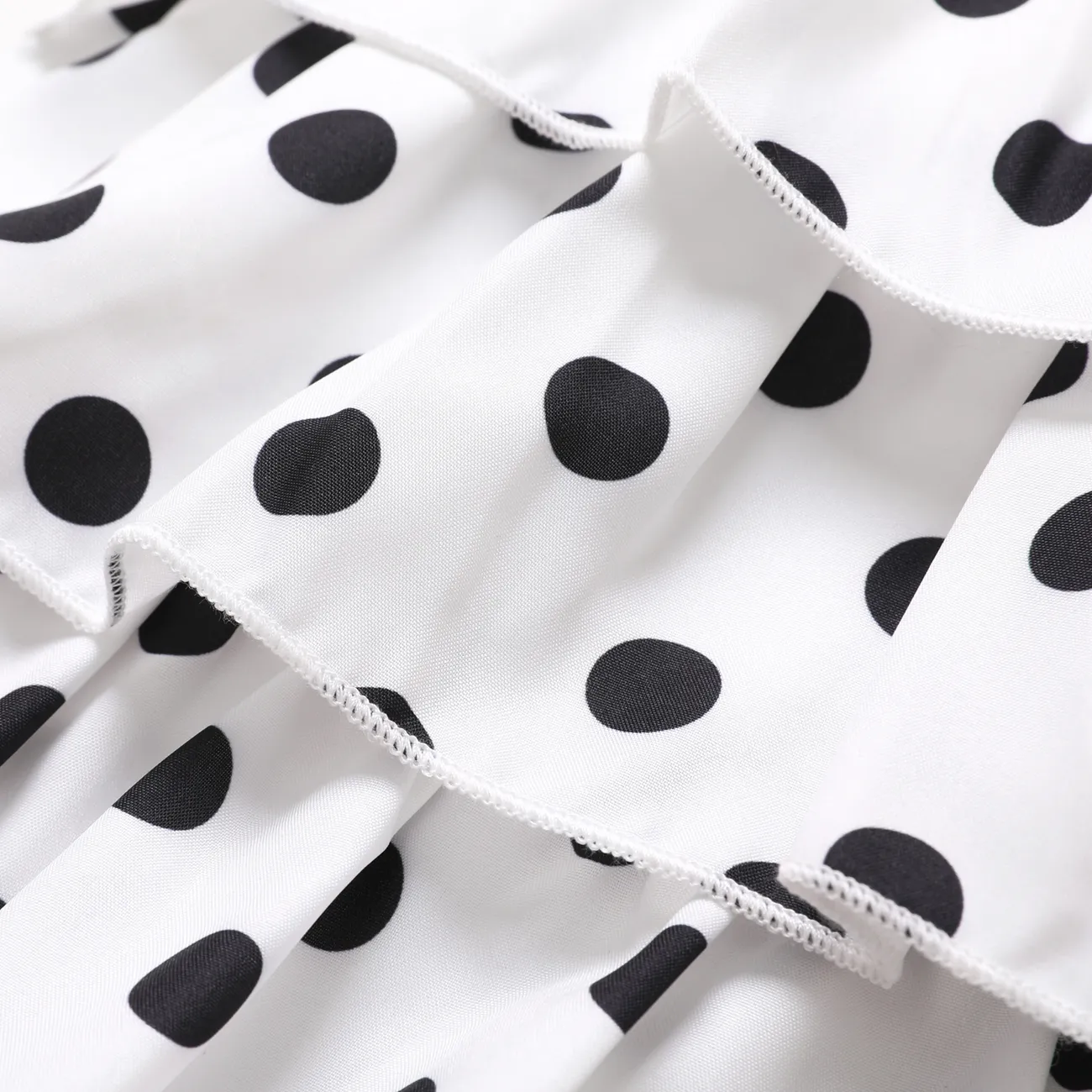 2pcs Toddler Girl Trendy Denim Patchwork Shorts and Polka dots Camisole Set White big image 1