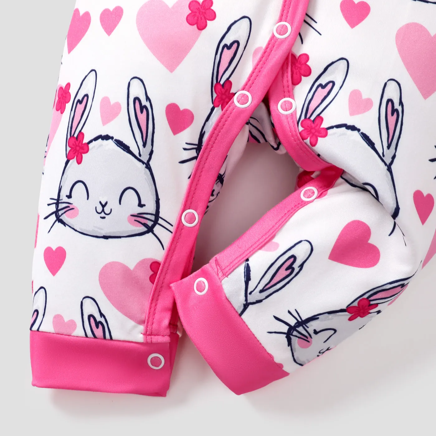 Baby Girl Bunny and Heart Print Long Sleeve Jumpsuit Pink image 4