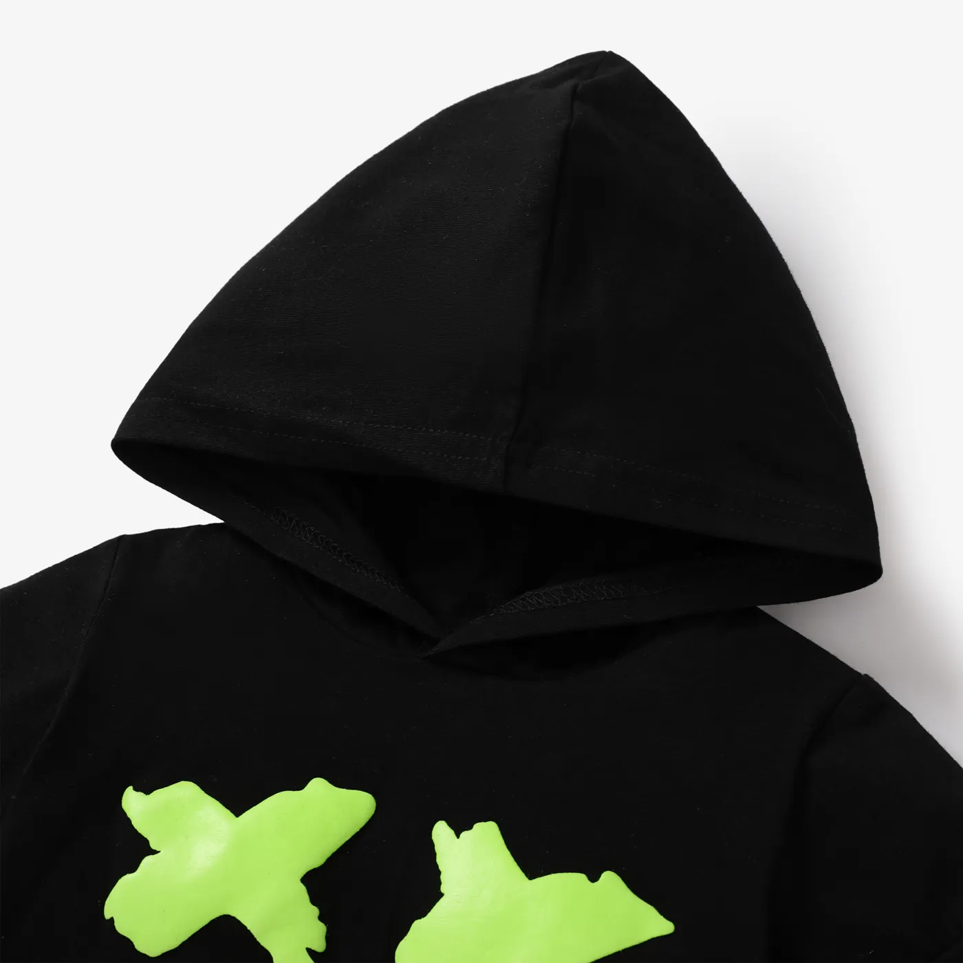 2pcs Baby Boy/Girl 95% Cotton Glow in the Dark Graphic Hooded Short-sleeve Tee & Shorts Set Black image 2
