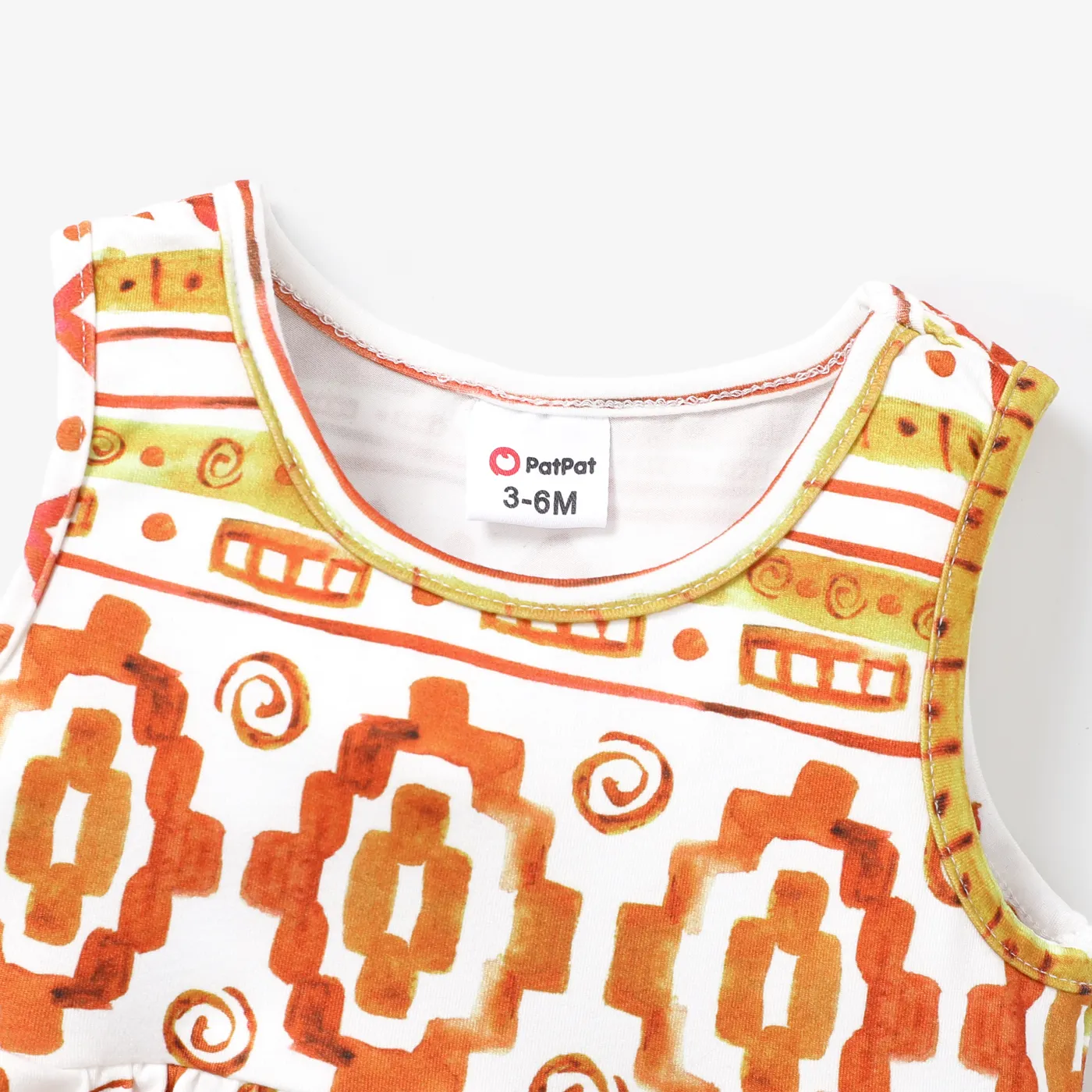 2pcs Baby Girls Geometric Sweet Dress Set with Ruffle Edge Brown image 5