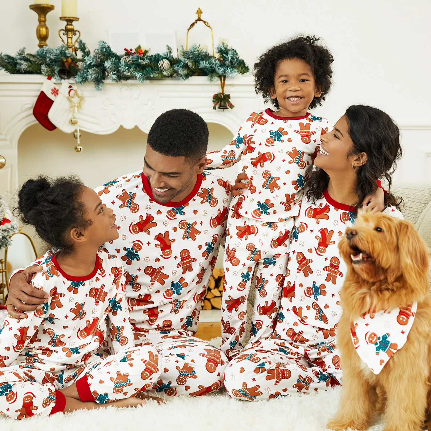 Dessin Animé De Noël Gingerbread Man Allover Print Famille Assorti Ensembles De Pyjamas (Résistant Aux Flammes)