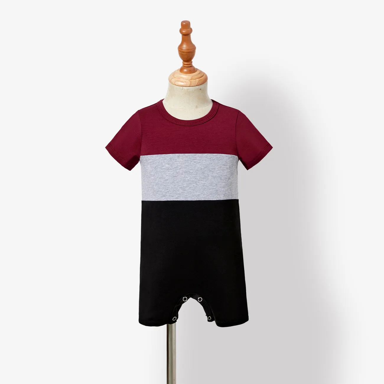 Family Matching Short-sleeve Color-block T-shirts and Embroidered Floral Halter Neck Dresses Sets big image 1