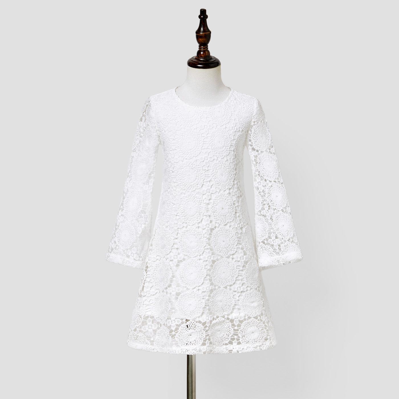 

Mommy and Me Elegant Solid Color Hollow Out Long Sleeve Lace Dresses