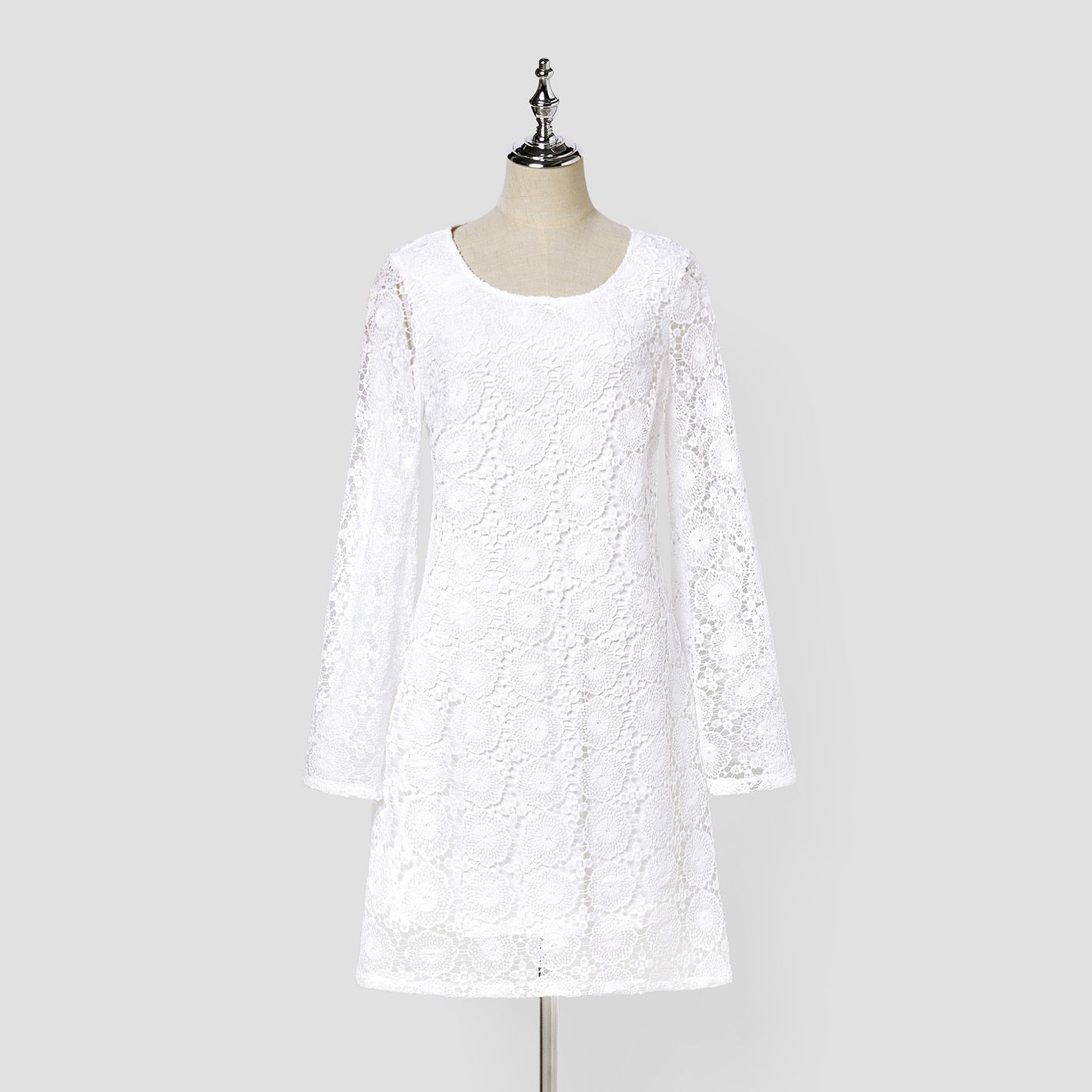 

Mommy and Me Elegant Solid Color Hollow Out Long Sleeve Lace Dresses