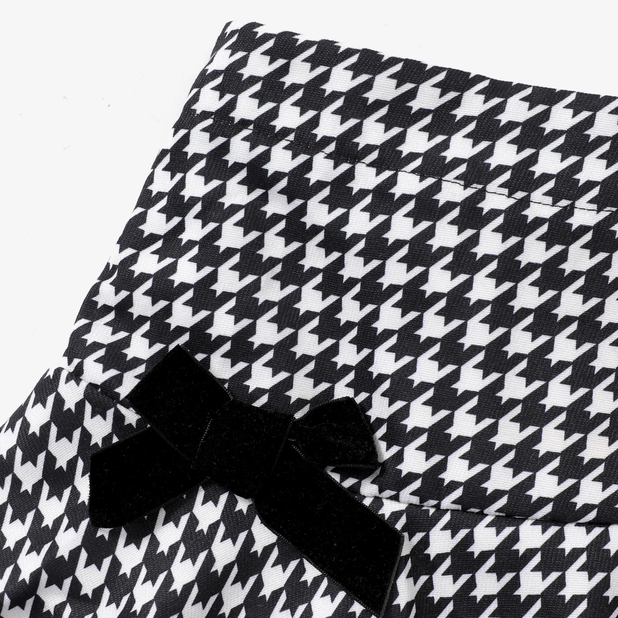 2-piece Kid Girl Velvet Long-sleeve Black Top and Bowknot Design Houndstooth Skirt Set  image 5