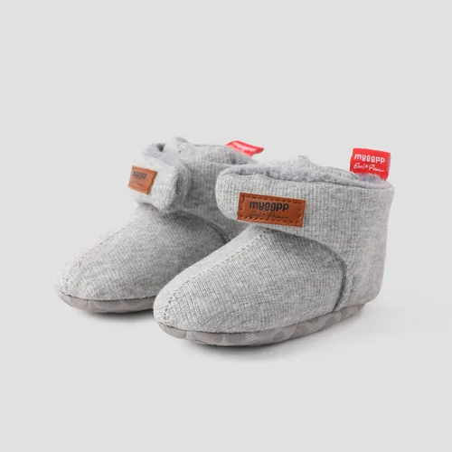 嬰兒和幼兒時尚魔術貼設計實心羊毛 Prewalker 鞋