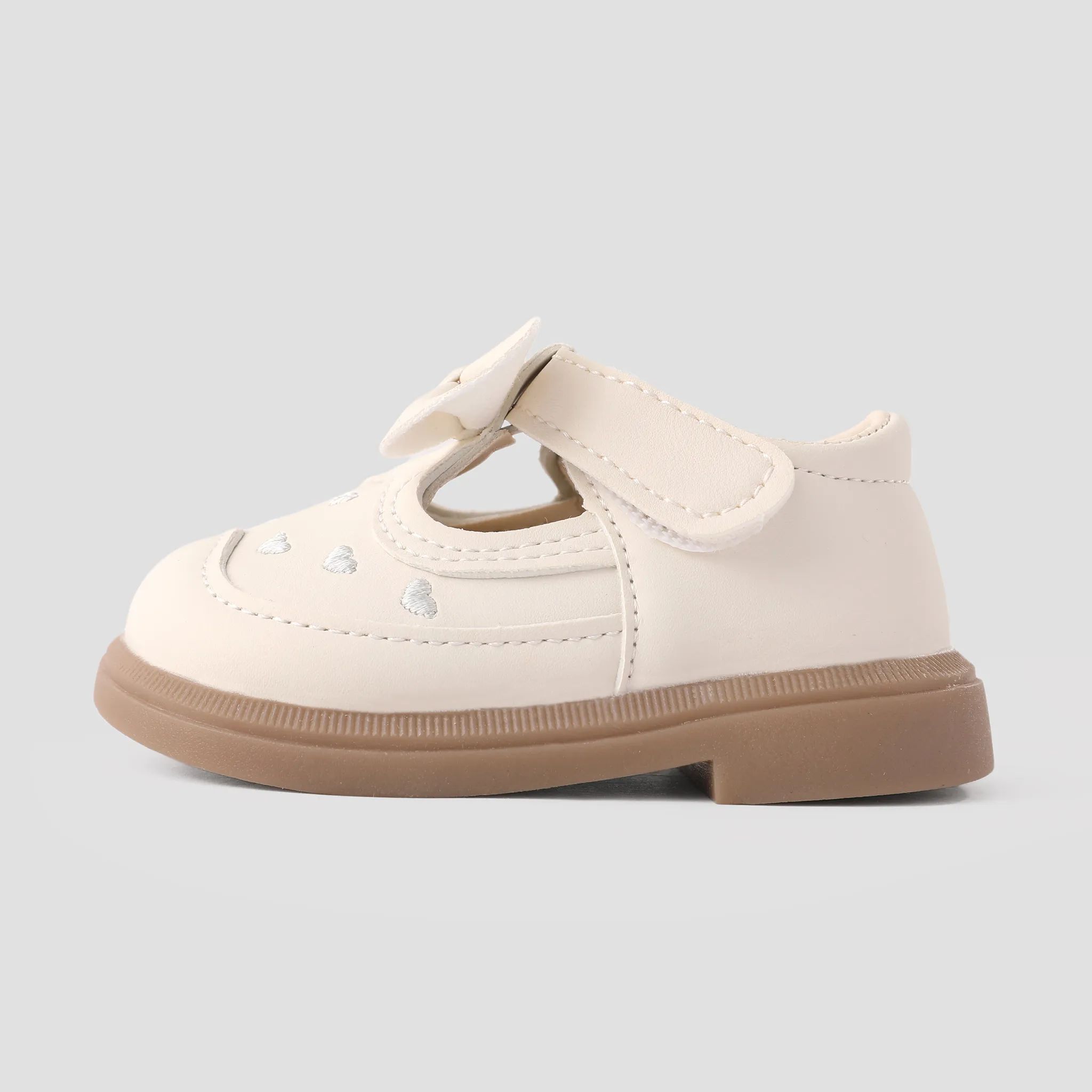 Toddler Girl's Sweet Bow Decor Heart Embroidery Leather Shoes OffWhite image 2