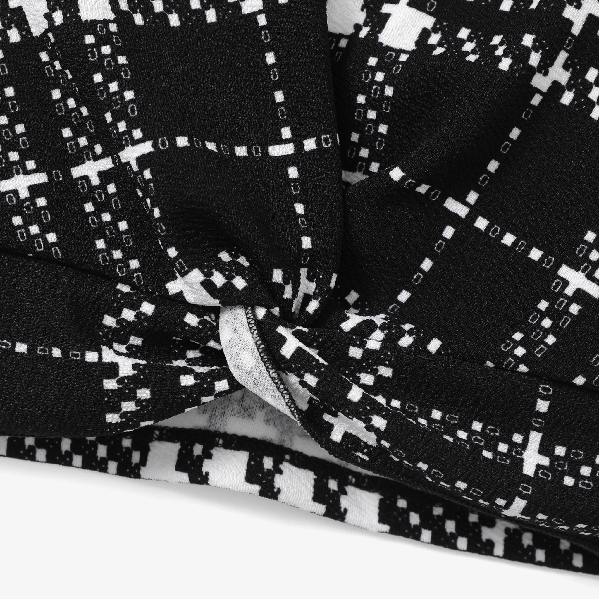2pcs Kid Girl Avant-garde Grid/Houndstooth Skirt Suit  BlackandWhite image 4