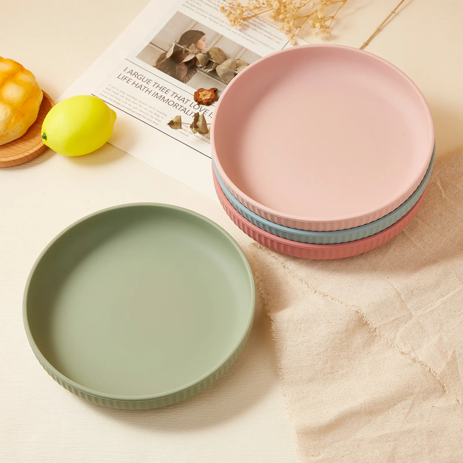 Non-BPA Silicone Striped Kids Plate for Mealtime  image 3