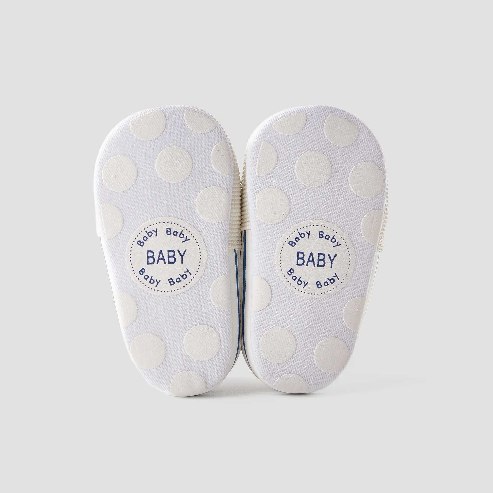 Baby / Toddler Fleece Lined Lace Up Front Prewalker Shoes White image 6