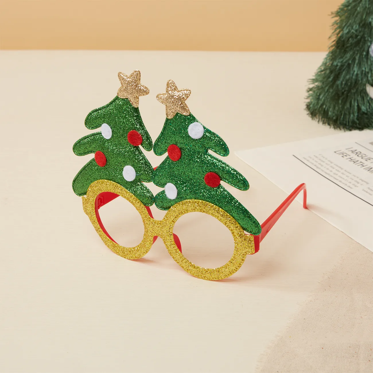 A los niños/adultos les gustan las gafas de decoración del festival navideño Verde big image 1