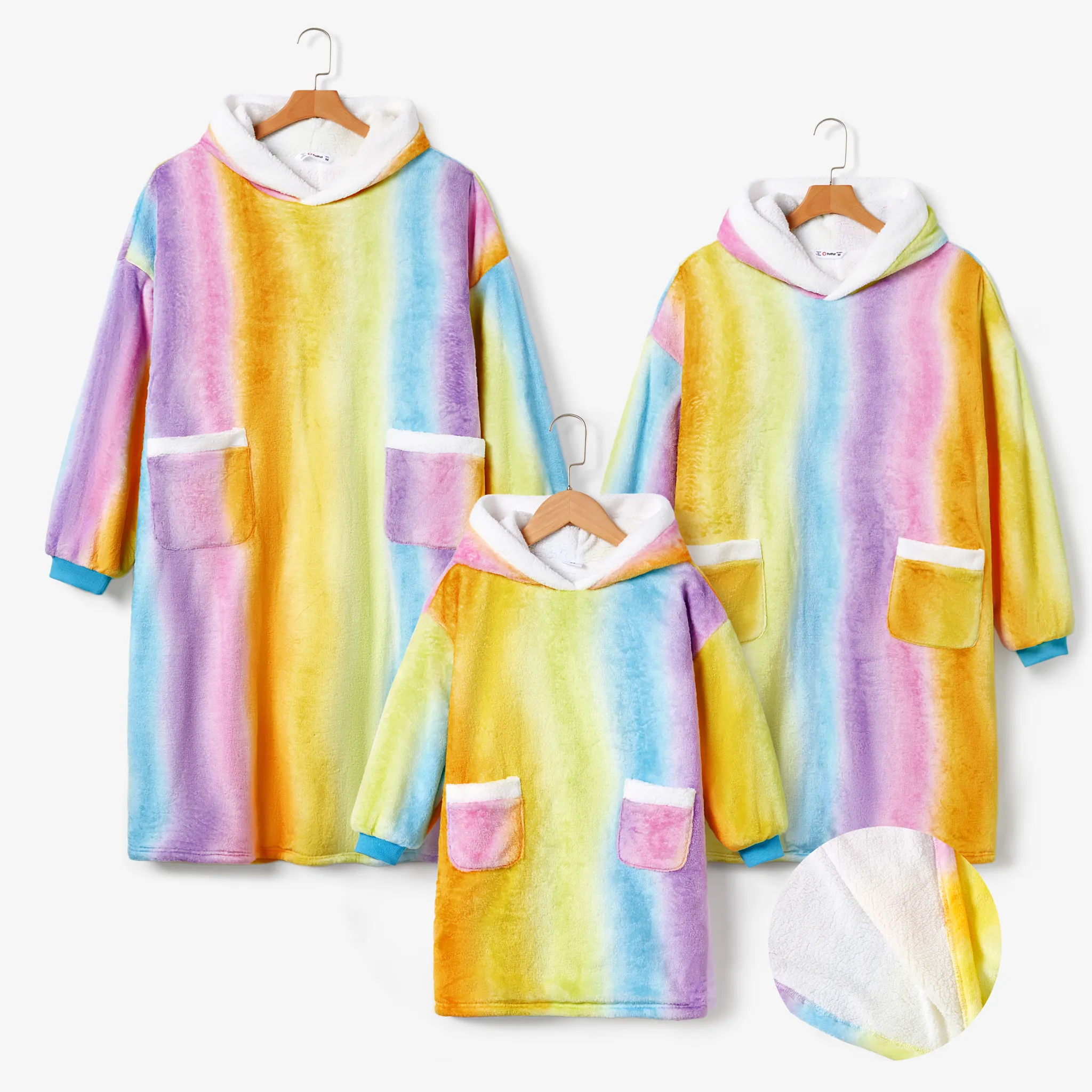 

Family Matching Gradual Change Pocket Design Long Sleeve Fleece Wearable Hooded Robes/Blanket Sets