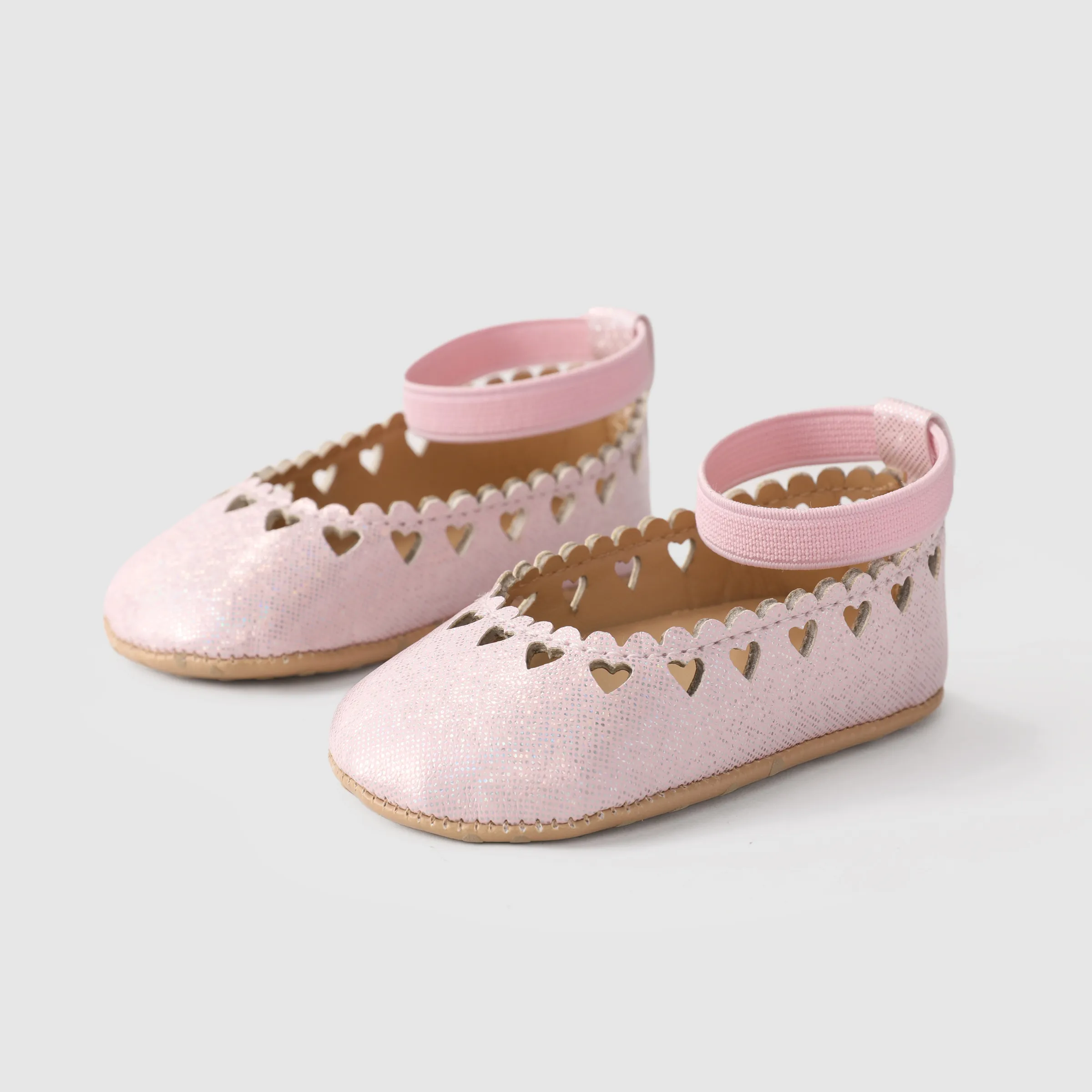 Baby Girl Sweet Heart-shaped Hollow-out Walking Shoes