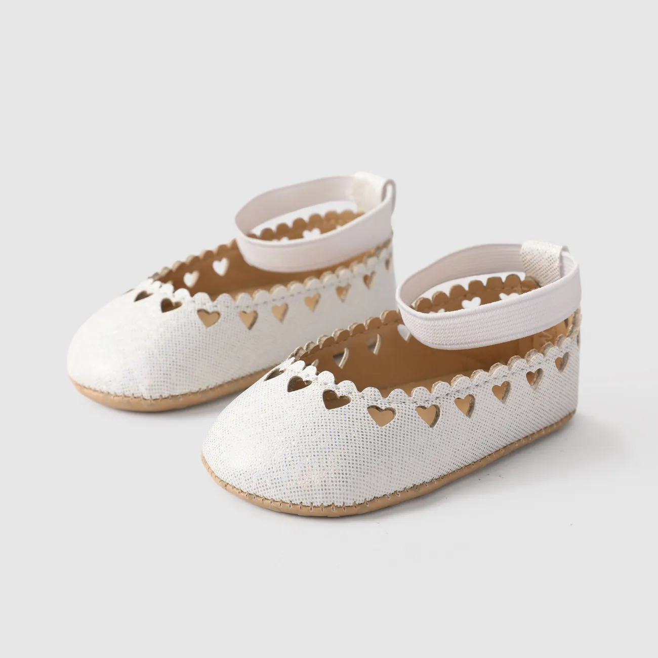 Baby Girl Sweet Heart-shaped Hollow-out Prewalker Shoes White big image 1