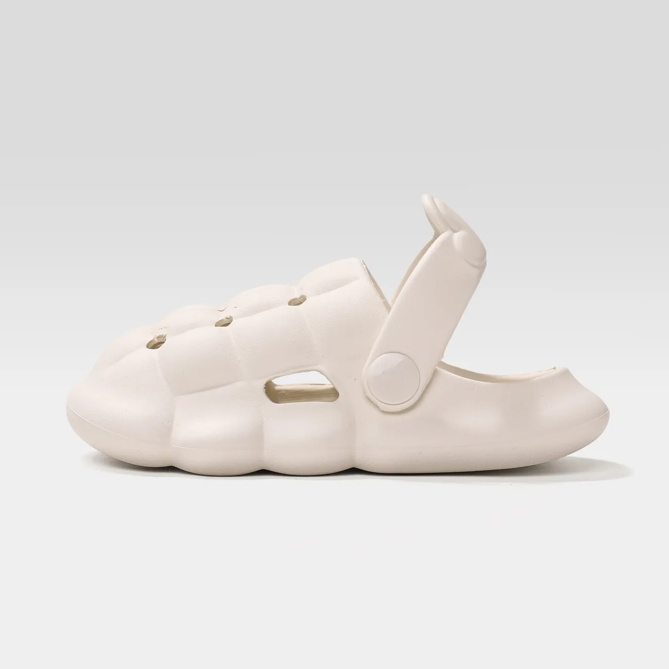 Toddler/Kids Childlike 3D Bear Pattern Vent Clogs Soft Sole Sandals White big image 1