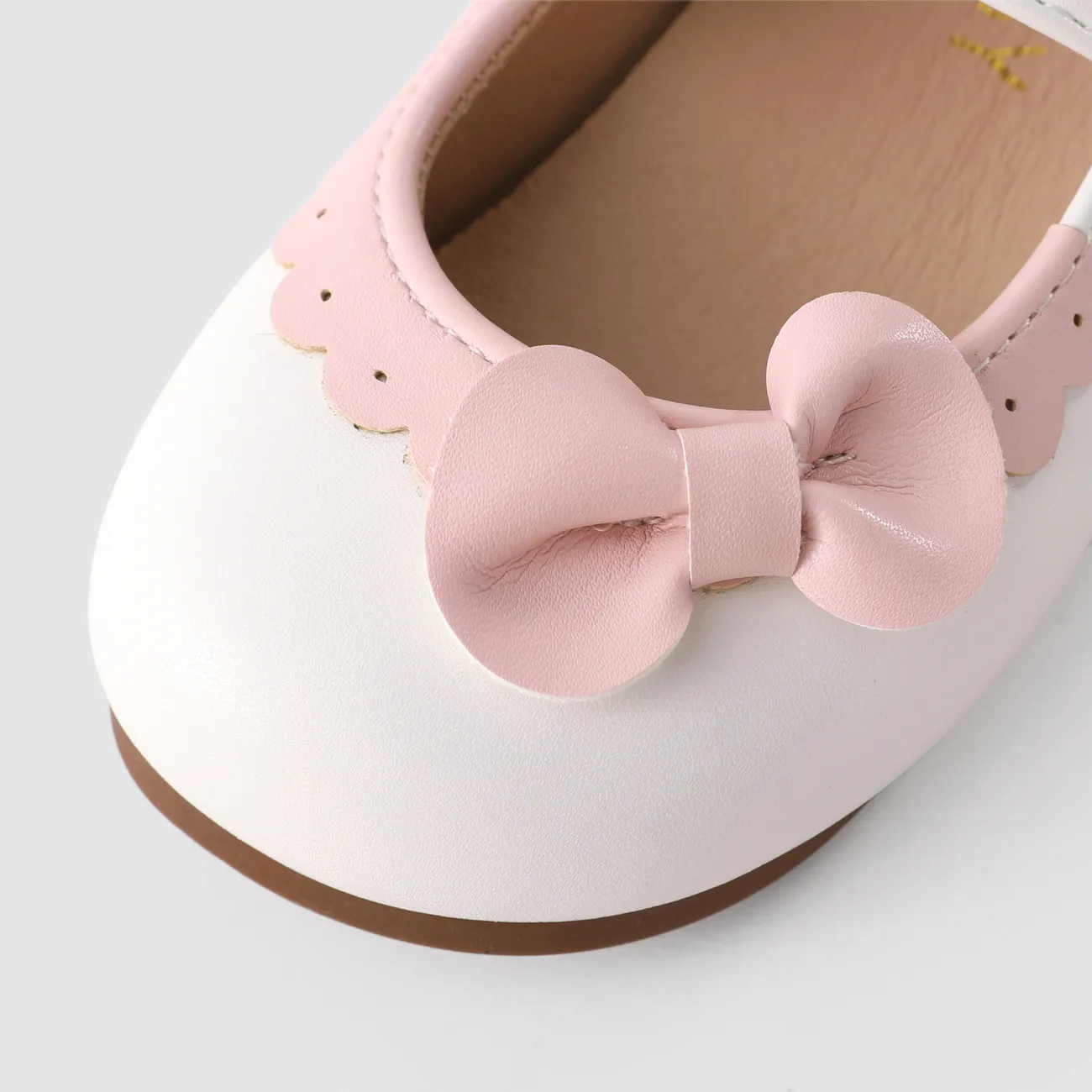 طفل صغير / أطفال فتاة فرط اللمس 3D فراشة عقدة تصميم أحذية جلدية صلبة اللون البيج big image 1