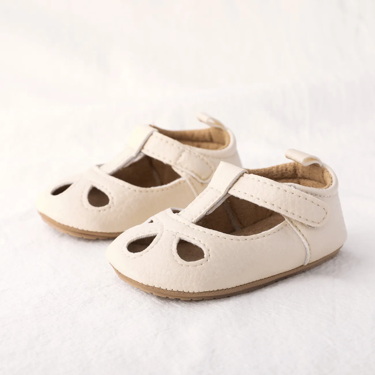 Baby Girl Casual Solid Hollow Out Velcro Prewalker Shoes Beige big image 1