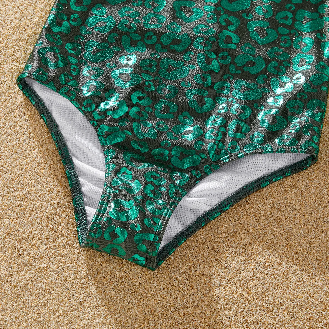 Kid Girl's Camouflage Tight Hanging Strap Basic Swimsuit  Green big image 1