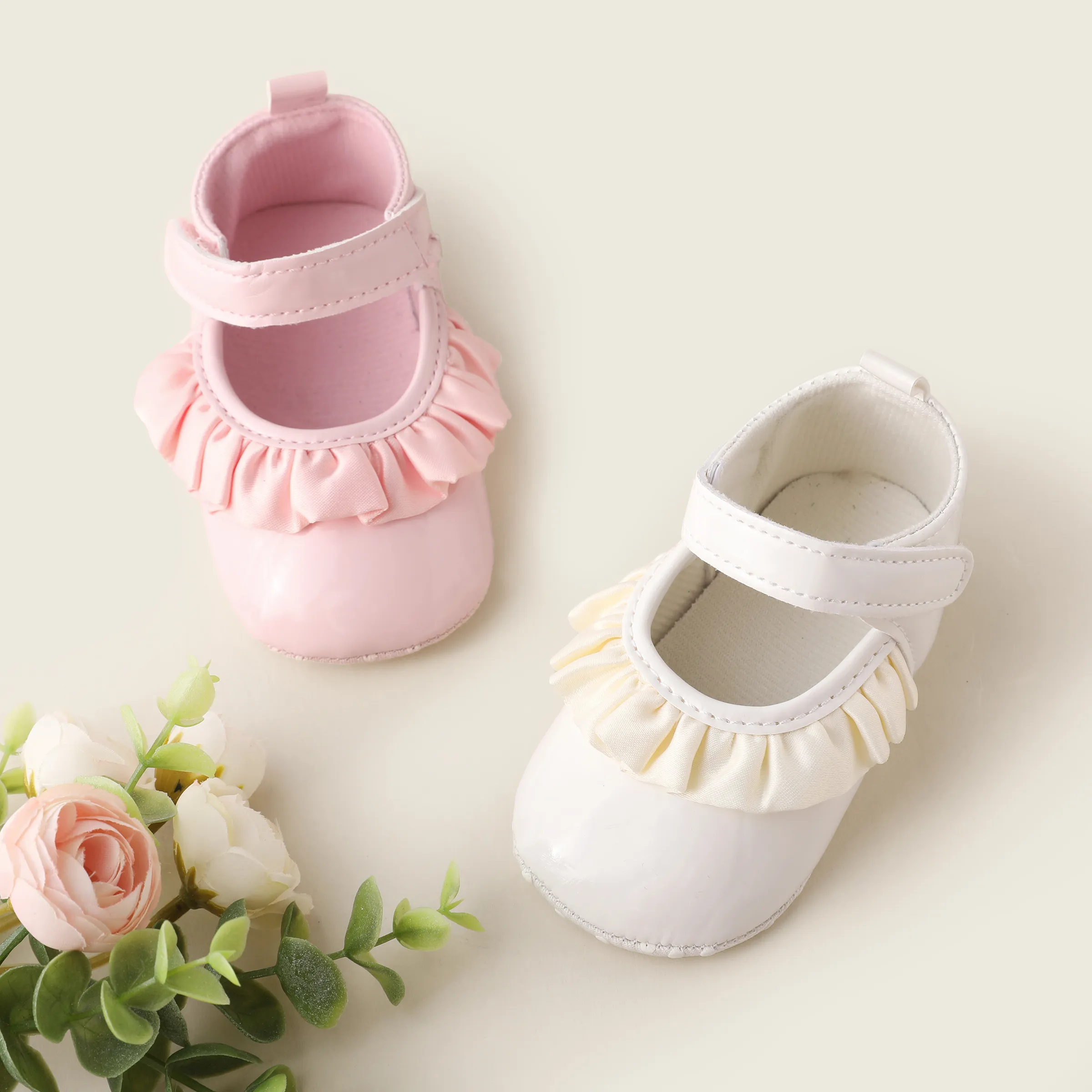 

Baby Girl Sweet Ruffle Edge Velcro Prewalker Shoes