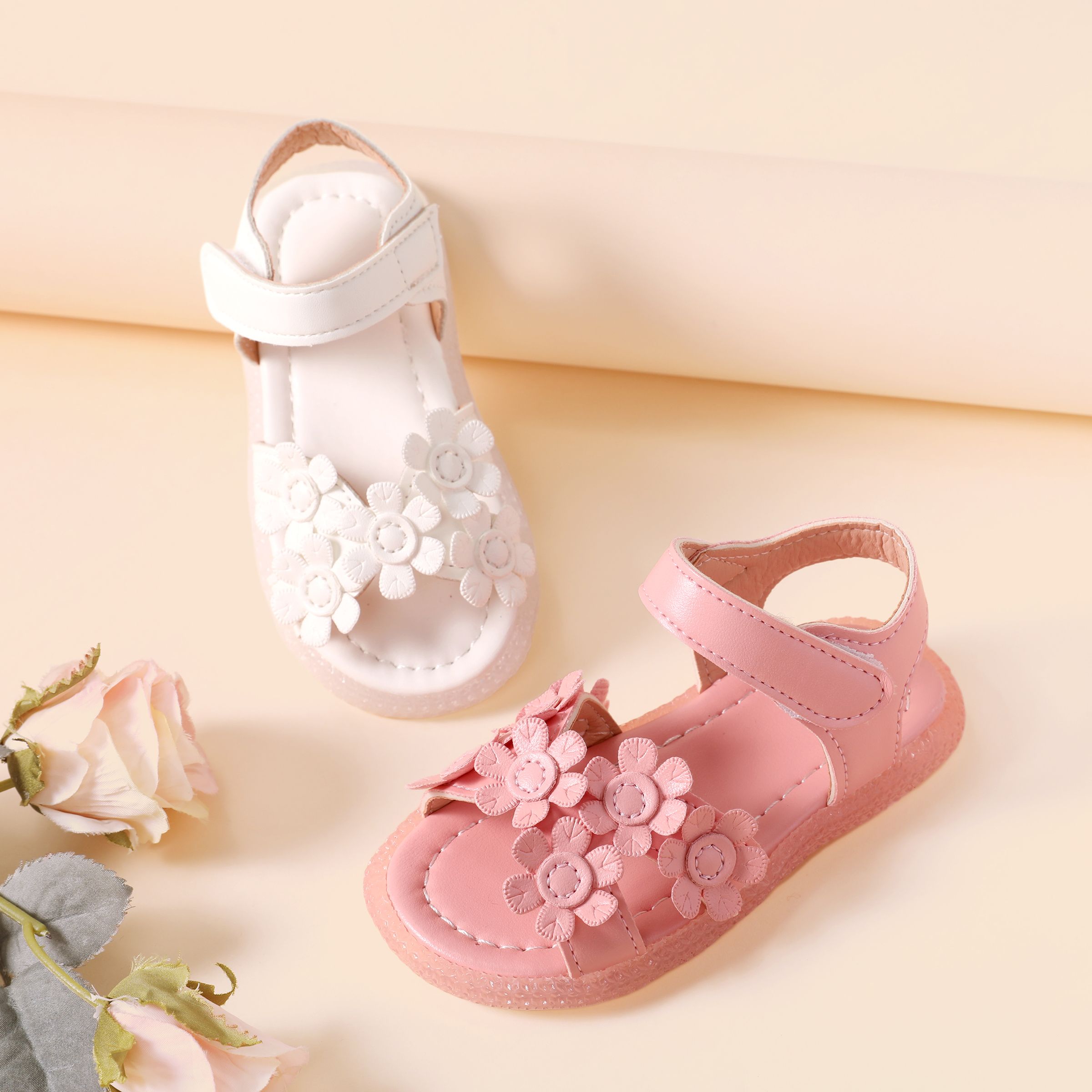 

Toddler/Kids Sweet Hyper-Tactile Floral Velcro Sandals