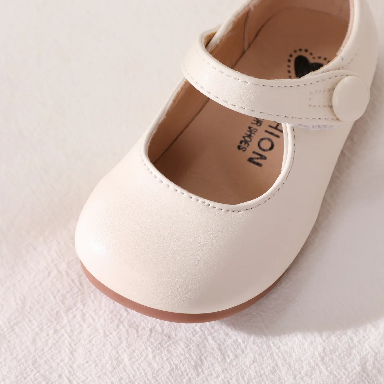 طفل صغير / أطفال فتاة بلون أساسي نمط أحذية جلدية فيلكرو أبيض قشدي big image 1