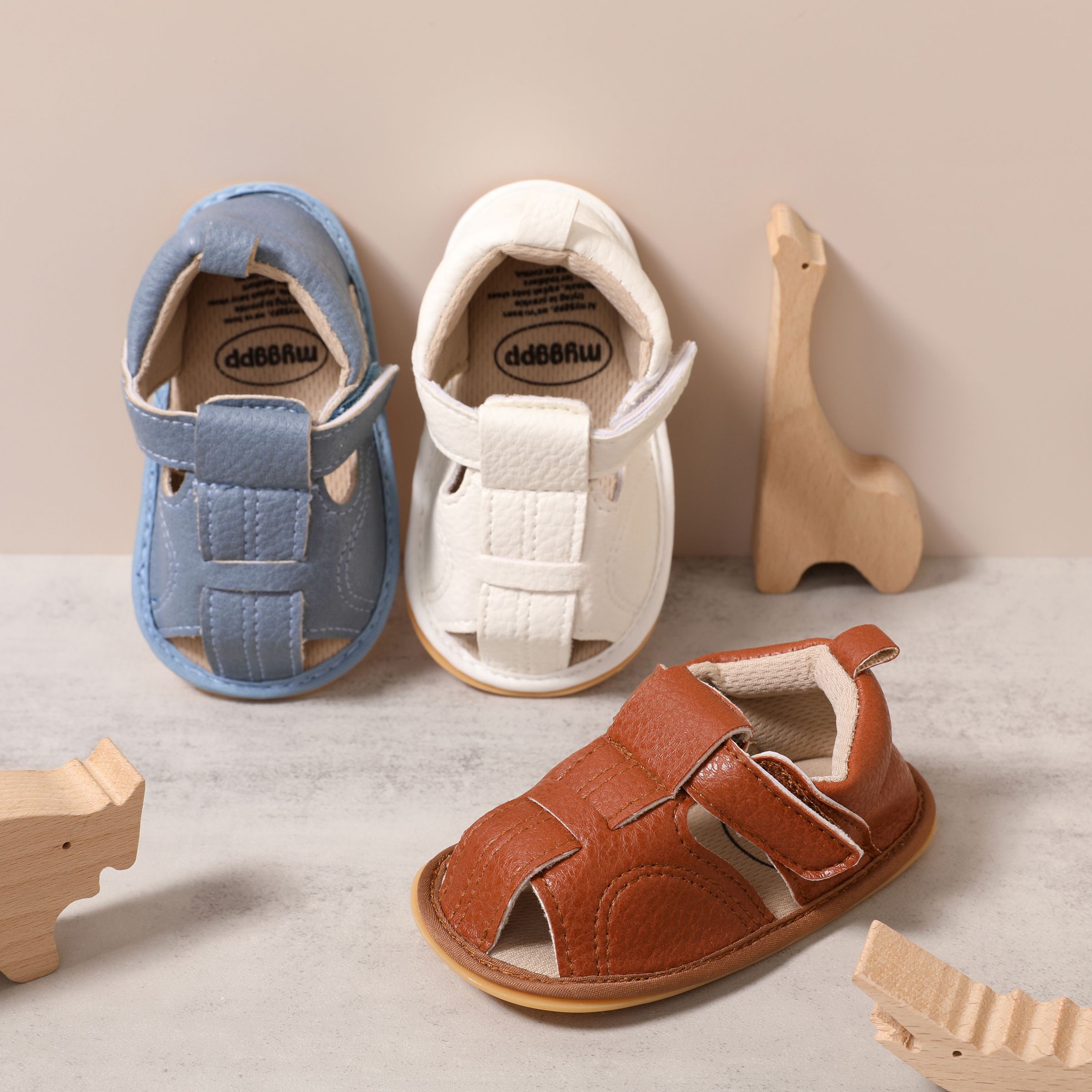 

Baby Girl/Boy Basic Solid Color Velcro Prewalker Shoes Sandals