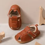 طفل رضيع / فتى الأساسية الصلبة اللون الفيلكرو Prewalker أحذية الصنادل بنى