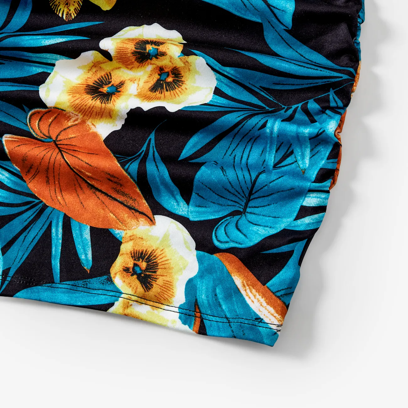 Family Matching Floral Panel T-shirt and Floral Ruched Drawstring Side Strap Dress Sets Black big image 1