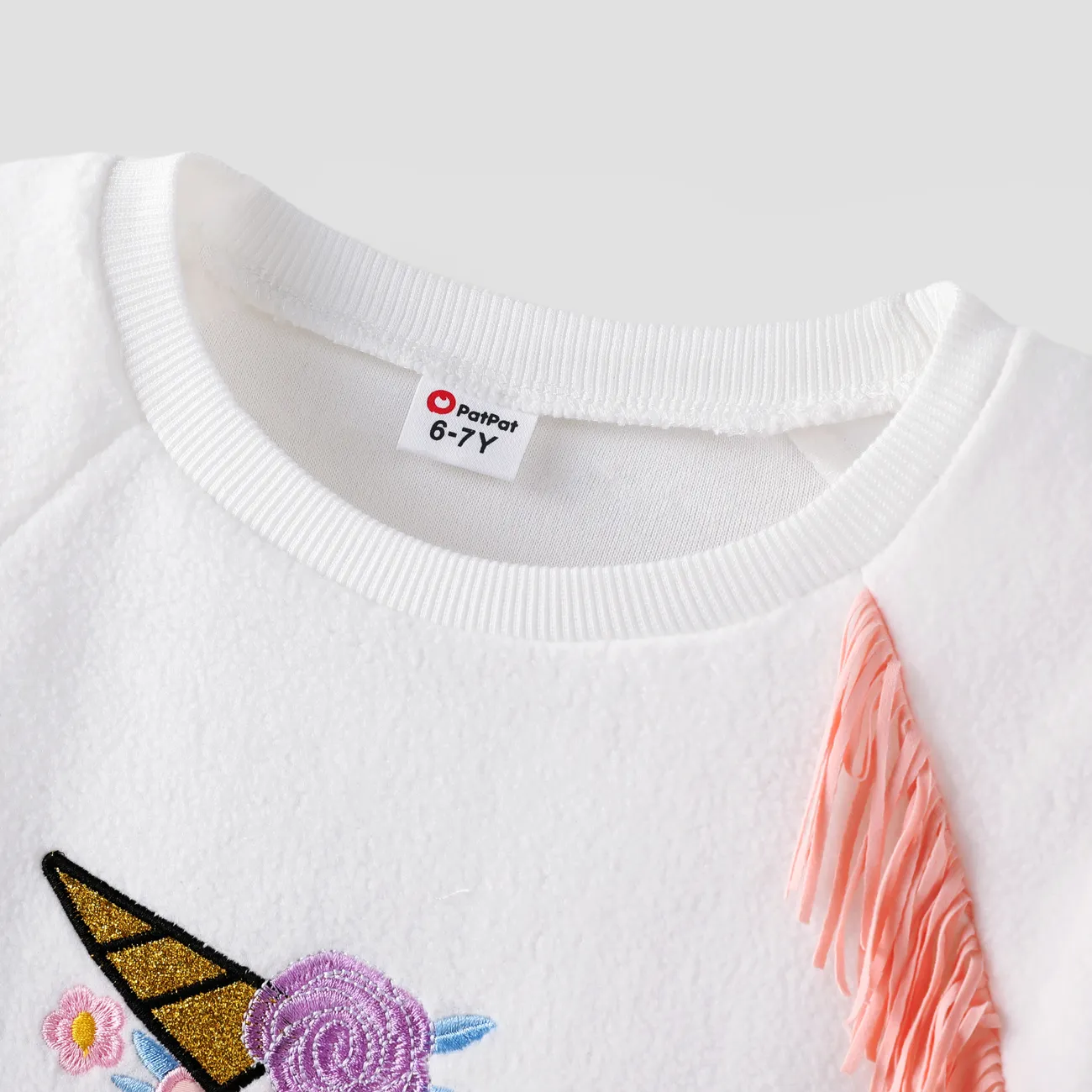 2pcs Kid Girl Animal Unicorn Print Tassel Fleece Sweatshirt and Floral Print Leggings Set White big image 1