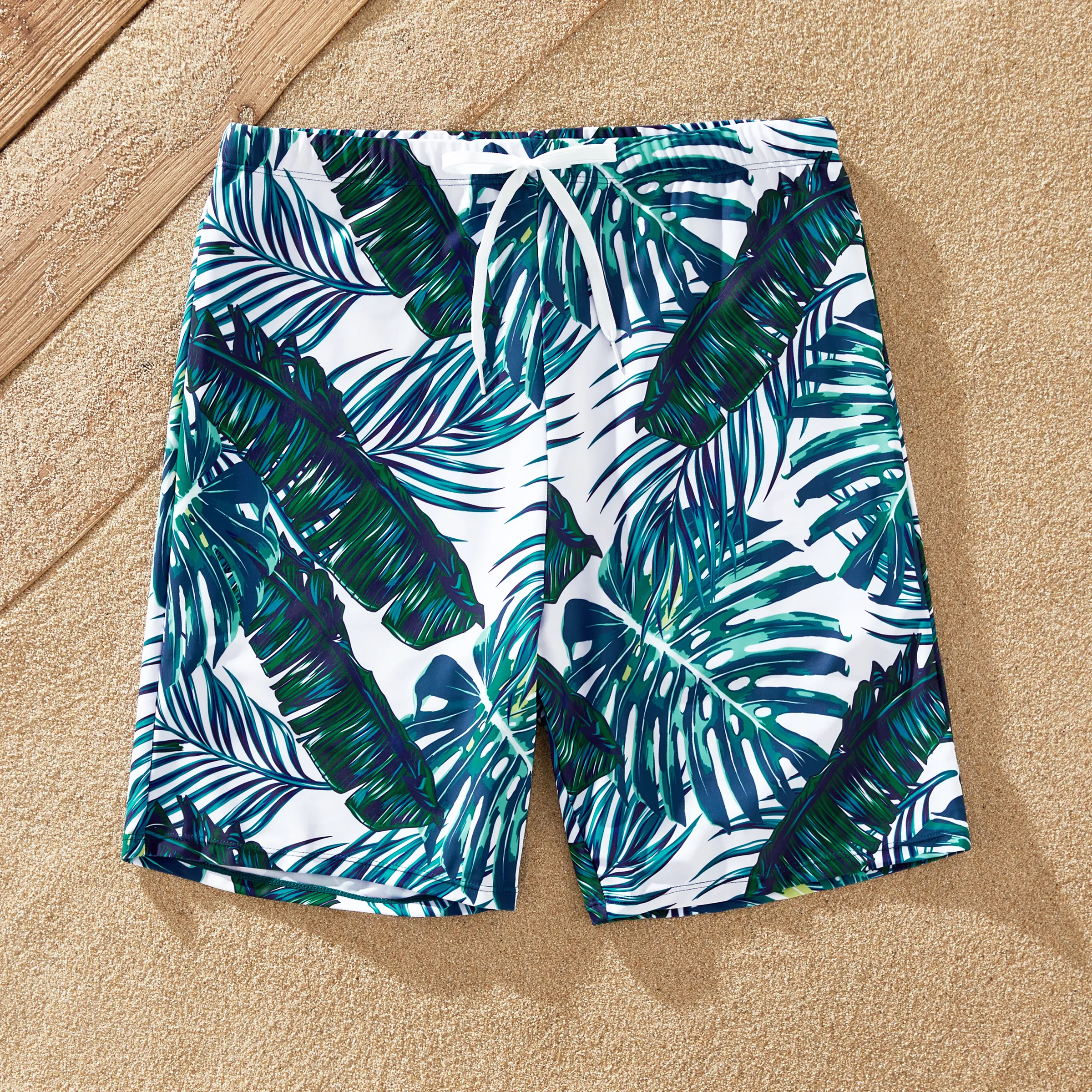 

Family Matching Allover Palm Leaf Print Crisscross One-piece Swimsuit and Swim Trunks
