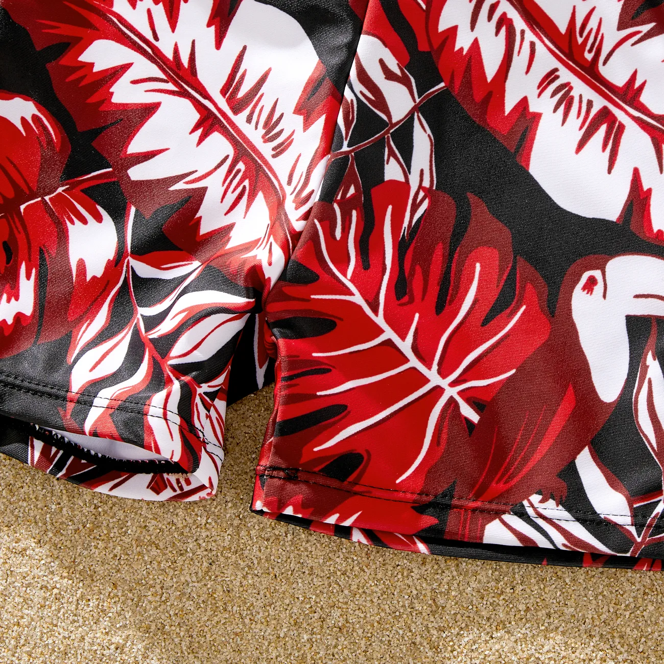 Look de família Folha de palmeira Conjuntos de roupa para a família Fato de banho vermelho 2 big image 1
