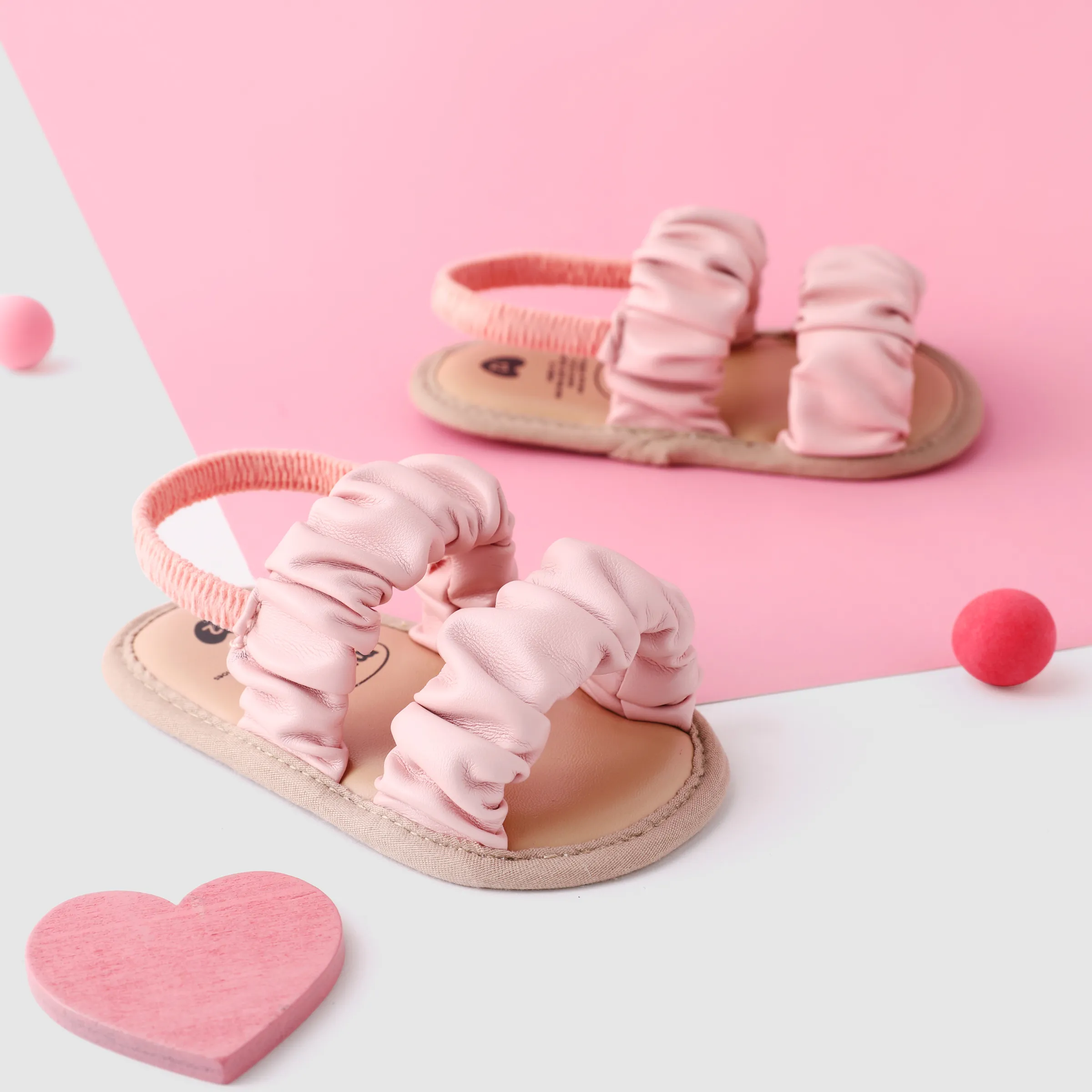 

Baby Girl Pleat Design Leather Prewalker Shoes Sandals