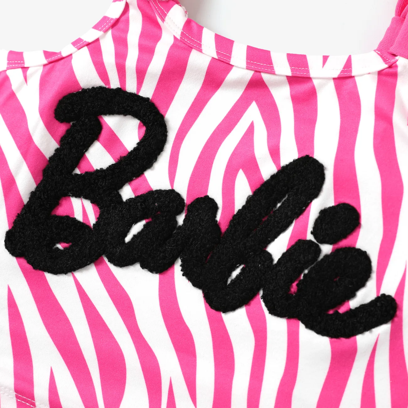 Barbie 2 unidades IP Chica Bolsillo de parche A la moda Traje de falda Roseo big image 1