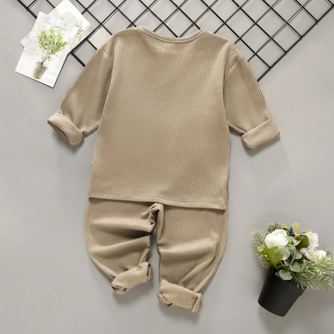 2-piece Toddler Boy/Girl Round-collar Long-sleeve Ribbed Solid Top with Pocket and Elasticized Pants Casual Set Khaki big image 1
