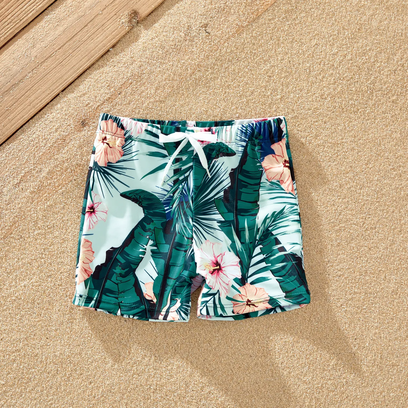 Family Matching Plant Print Ruffle Trim Spliced One-piece Swimsuit or Swim Trunks Green big image 1