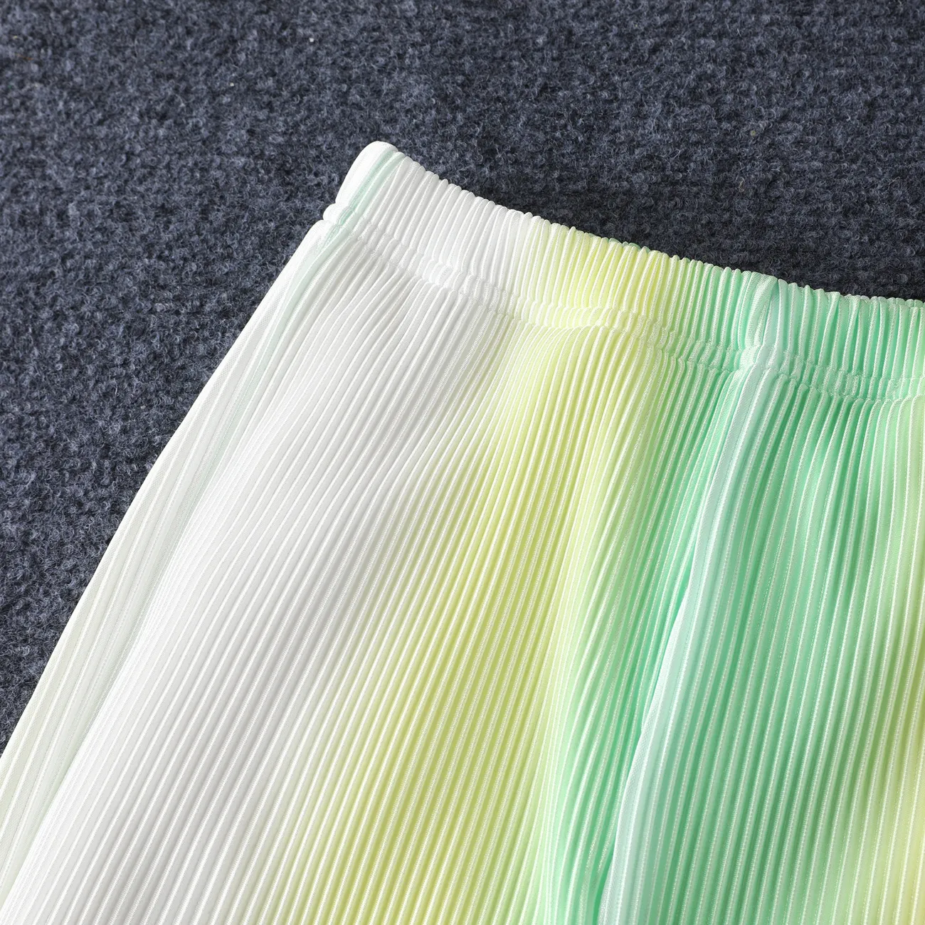 Pantalones de chándal plisados frescos y transpirables para niña Verde big image 1
