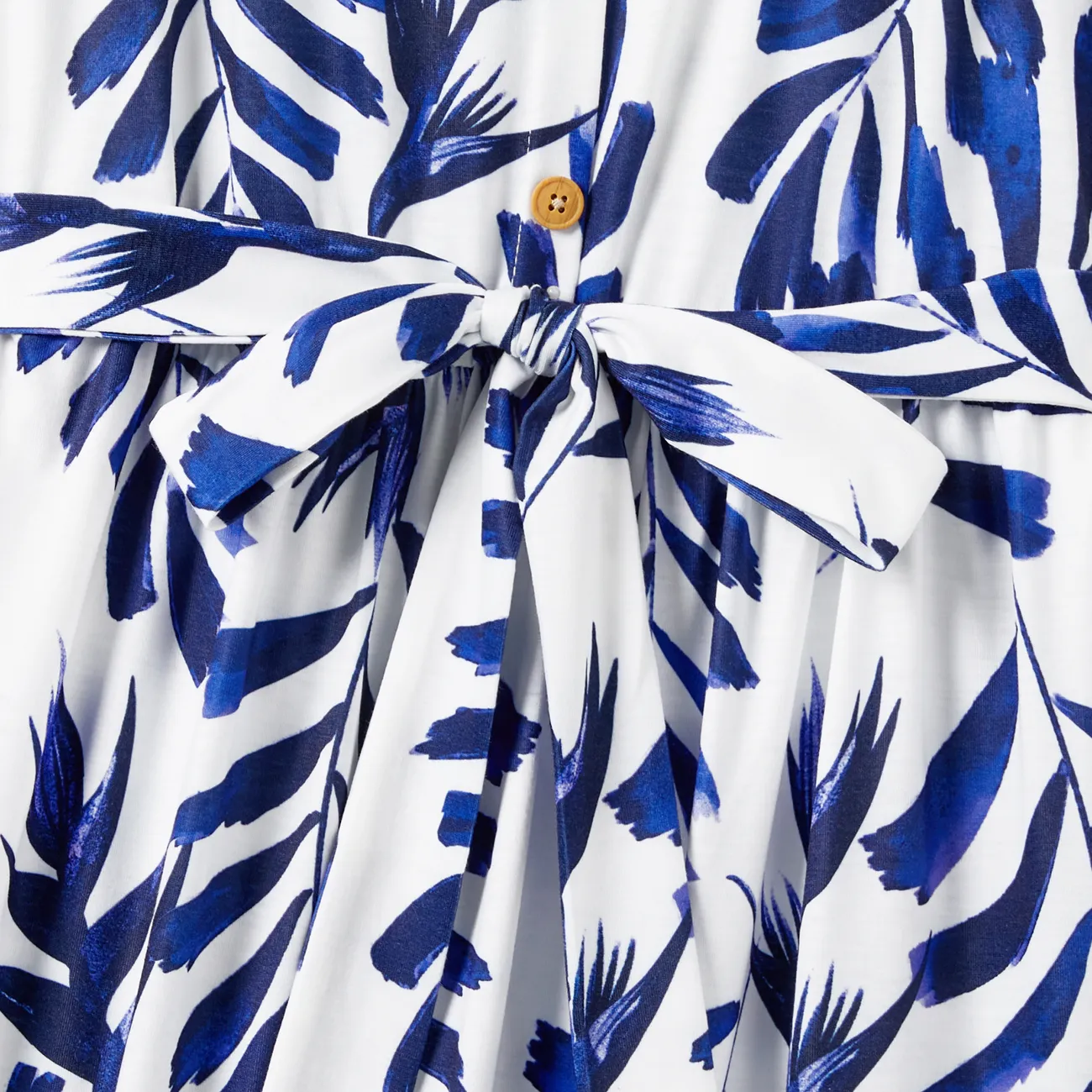 Family Matching Modern Blue and White Botanical Leaf Design Button Strap Dress and Color Block Tee Sets royalblue big image 1