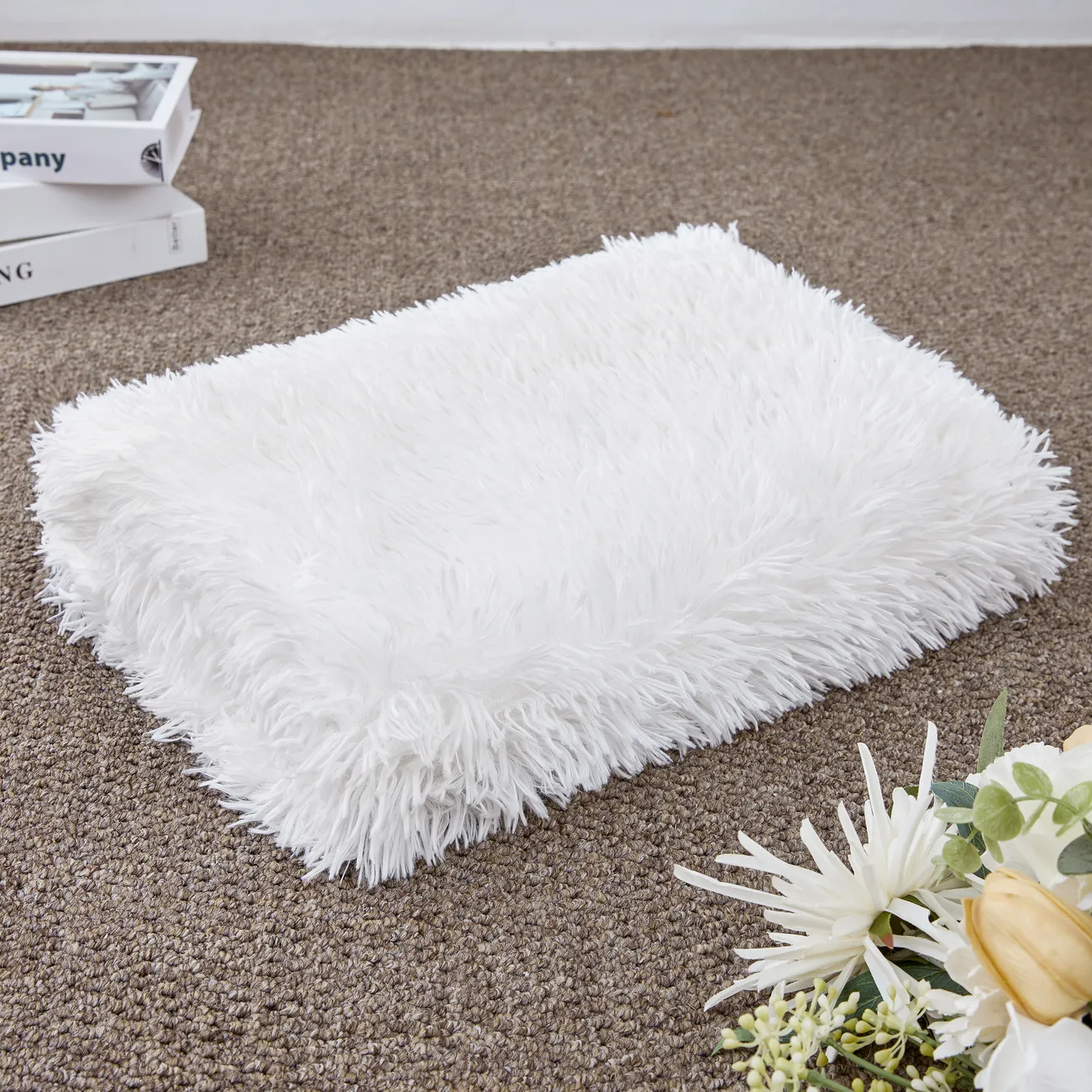 Coperta in pile PV bianco premium - ultra morbida, resistente, lavabile in lavatrice - perfetta per il comfort domestico e l'arredamento elegante Bianco big image 1