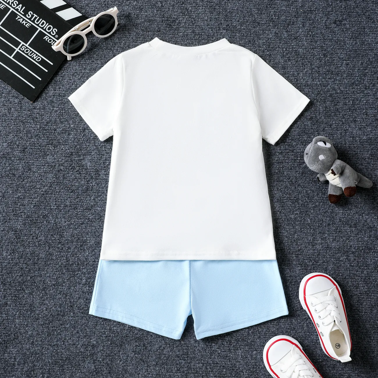2pcs Toddler Boy Avant-garde Letter T-shirt and Shorts Set White big image 1