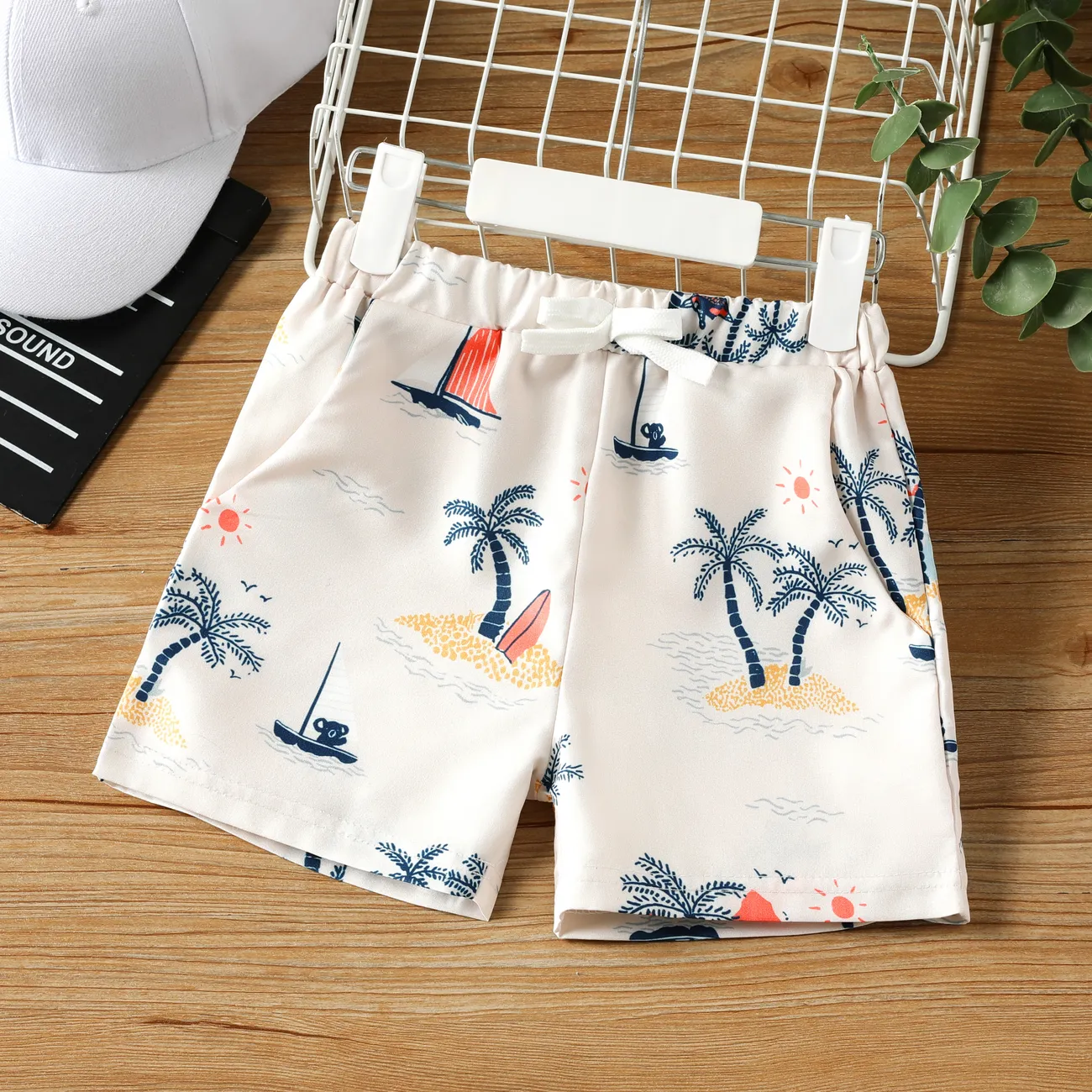Pantalones cortos para niños pequeños con estampado tropical, poliéster, casual, 1 pieza, pantalones de niño. Albaricoque big image 1